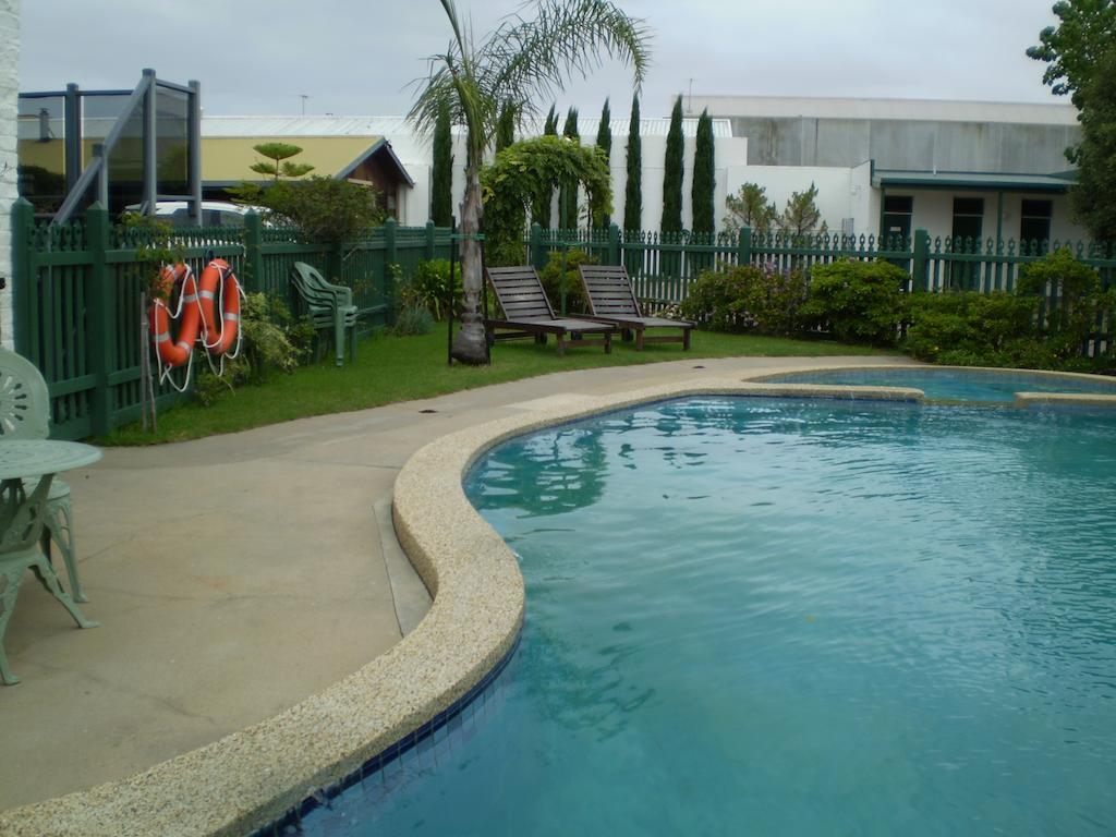 Banjo Paterson Motor Inn Lakes Entrance Exterior foto