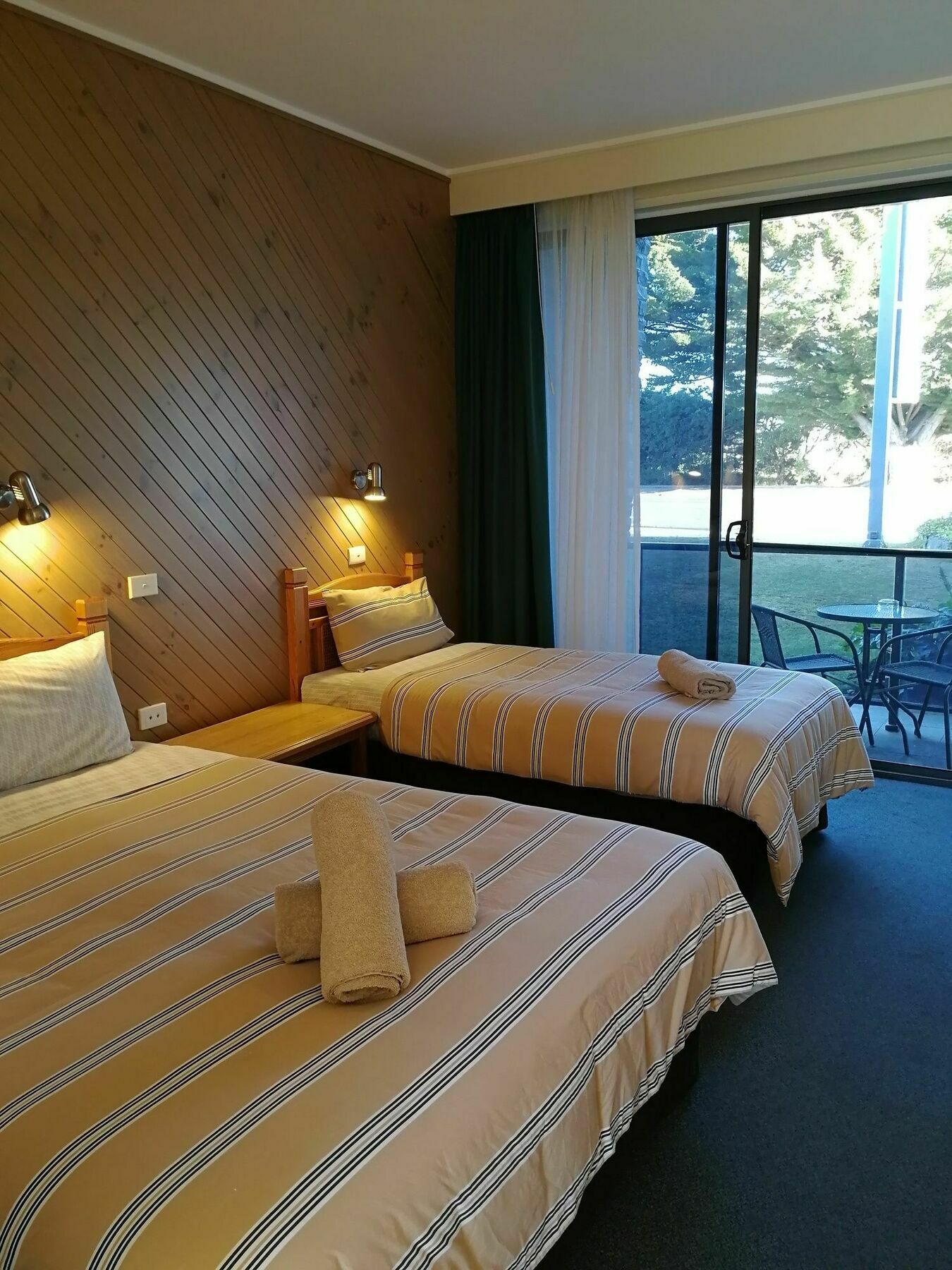 Banjo Paterson Motor Inn Lakes Entrance Exterior foto